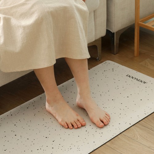 도온도프 주방 매트 빨아쓰는 규조토 발매트 욕실 현관 베란다 싱크대 도트베이지, 45x70cm