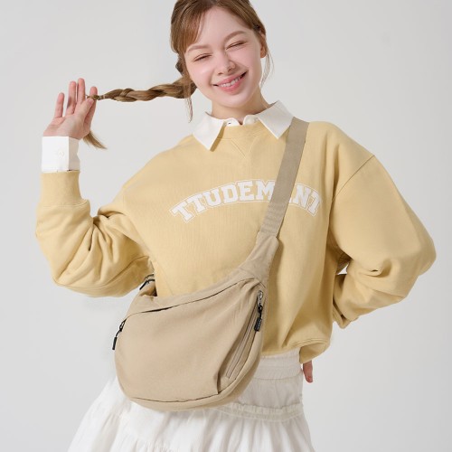 여성 여행 라라 크로스백 해외 유럽 일본 크루아상백 반달 가방